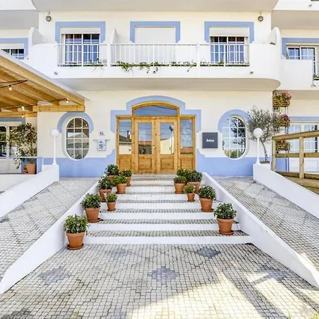 Szálloda Malacuna Peniche 3*