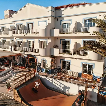 Hotel Malacuna Peniche