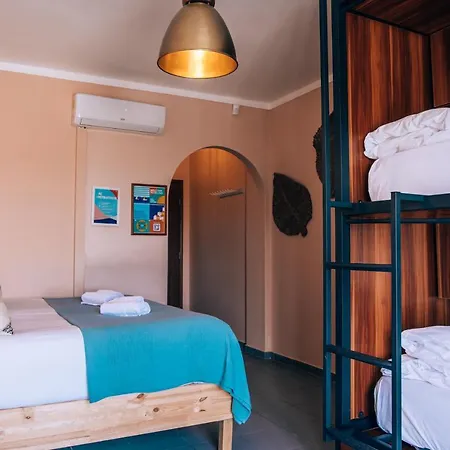 Malacuna Peniche Феррел